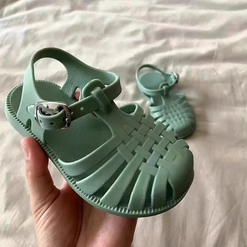 Girl Child Beach Shoes for Sea Summer Girls Gladiator Sandals Soft Non-slip Princess Jelly Shoes Flat Retro Roman Flip-flops