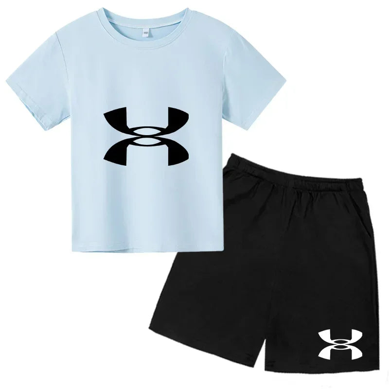 Short-Sleeved T-Shirt And Shorts with Printed Logo - Stylish SportswearChildren's 2-Piece Sportswear Set -  Ensemble for Kids