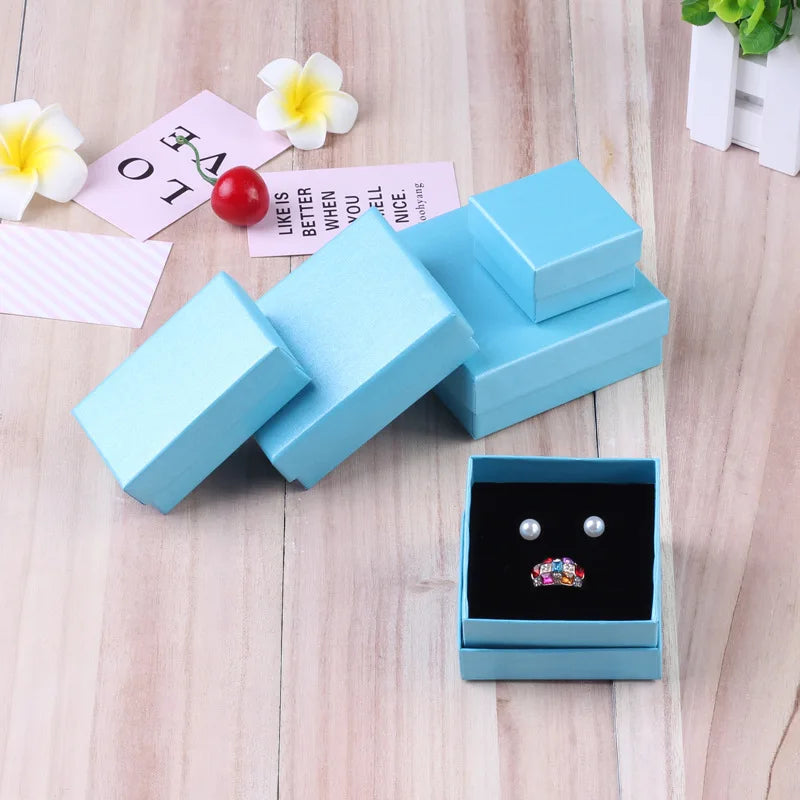 12pack White Black Cardboard Jewelry Box Earings Rings Necklace Storage Boxes 7x9x3cm Kraft Paper Travel Wedding Gift Dust Case