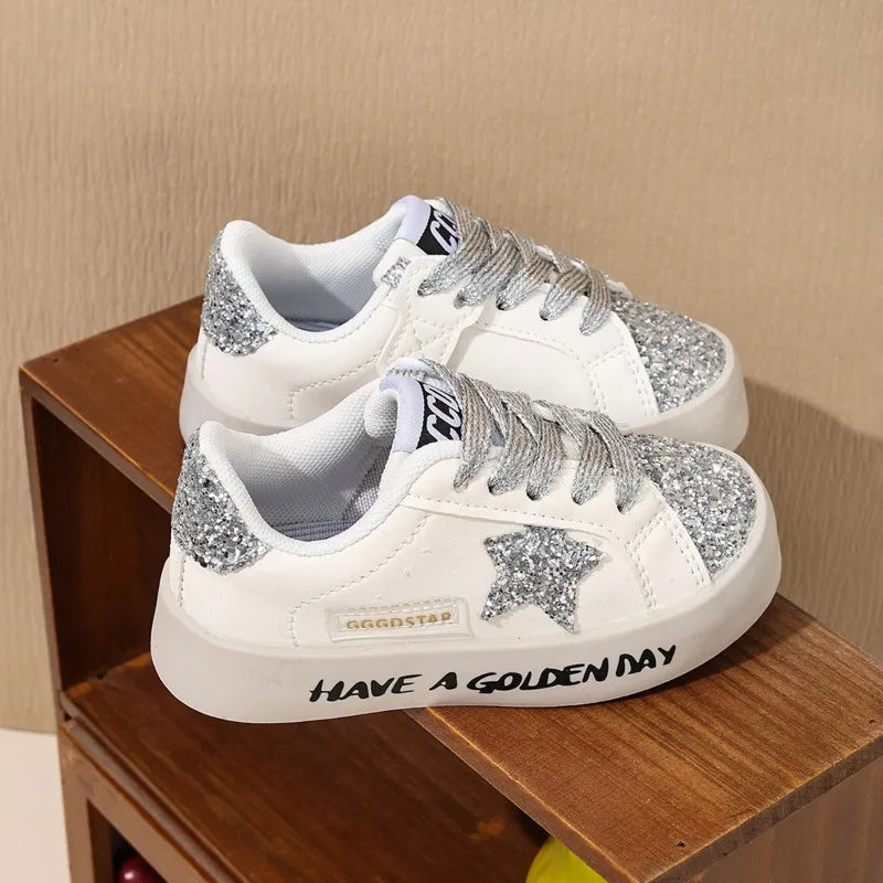 New Children's Sequined Sneakers Summer Girls Casual Shoes Fashionable Star Non-slip Shoes Comfortable Breathable and Non-slip.