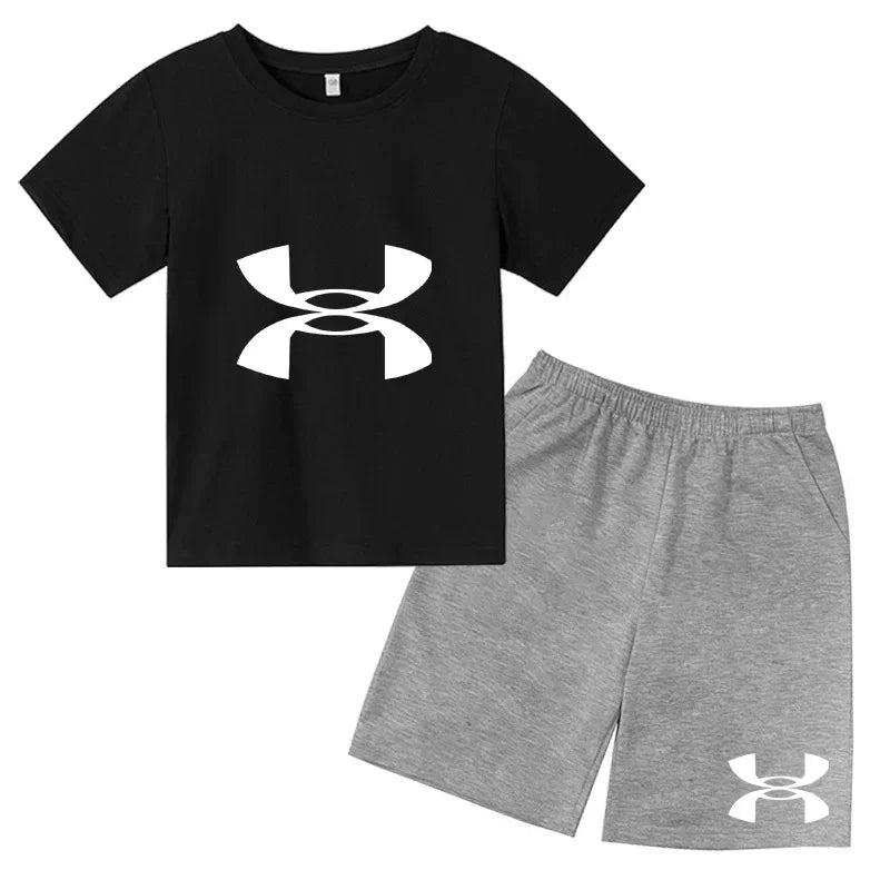 Short-Sleeved T-Shirt And Shorts with Printed Logo - Stylish SportswearChildren's 2-Piece Sportswear Set -  Ensemble for Kids