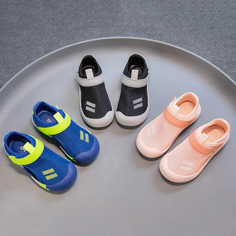 Kids Mesh Sandals Toes capped Boys Girls Casual Shoes Soft Sole Summer Children Fashion Beach Shoes Anti-Slip Wear-resistant