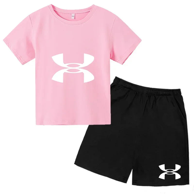Short-Sleeved T-Shirt And Shorts with Printed Logo - Stylish SportswearChildren's 2-Piece Sportswear Set -  Ensemble for Kids