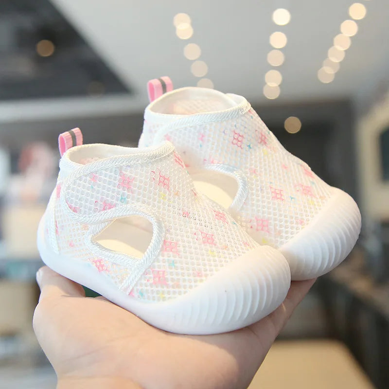 2026 Summer Kids Mesh Breathable Shoes Baby Anti-collision Soft Sole First Walker Unisex Lightweight Velcro Casual Sandals