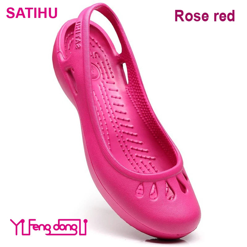 Ultra-light women's clogs:Breathable,soft,elastic,waterproof,non-slip,easy to clean,versatile and stylish.For commuting,work