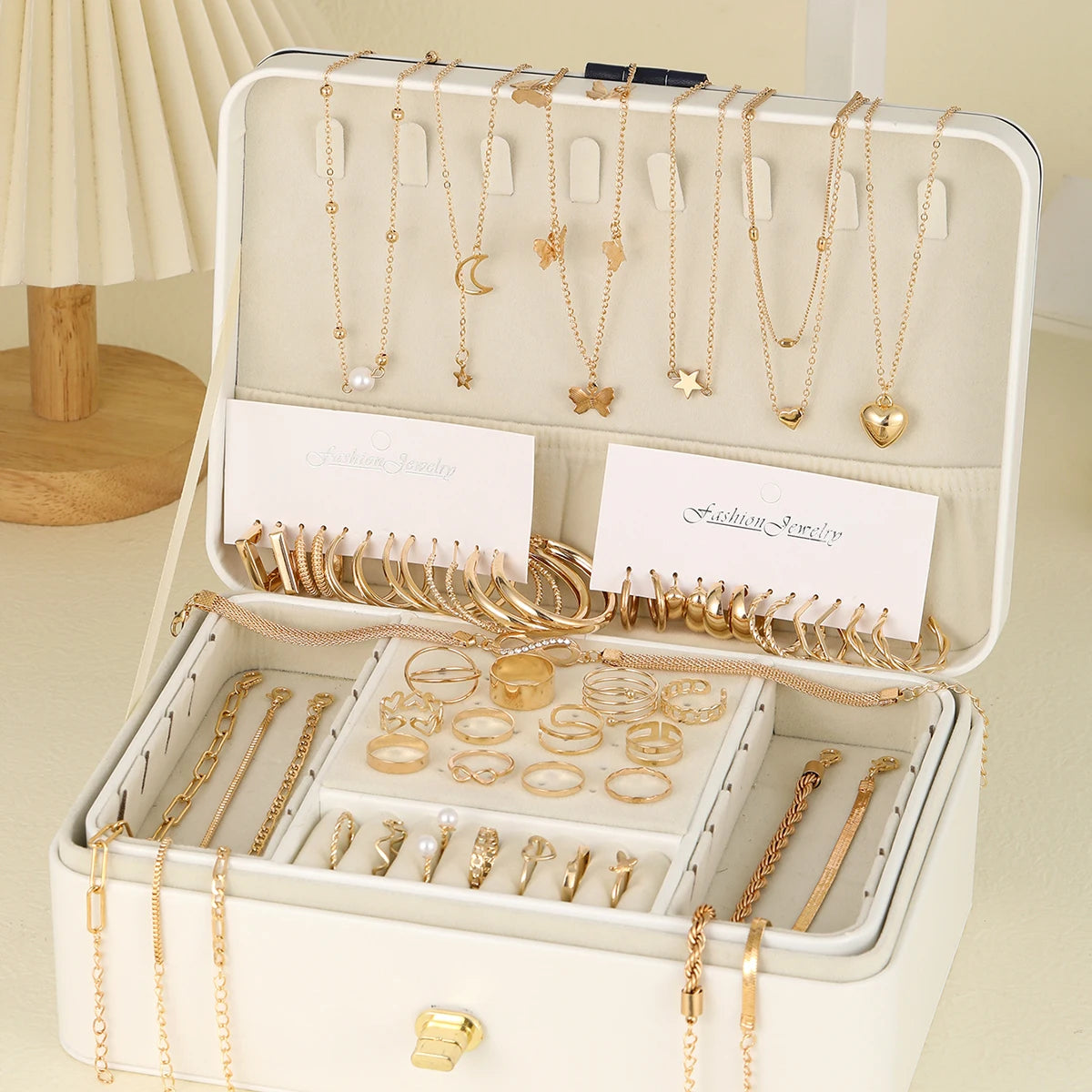 Elegant Vintage Chic Jewelry Set Including Pendant Necklaces,Twisted C-Hoop Earrings,Gold Color Rings,Bracelet ,Daily Outfits