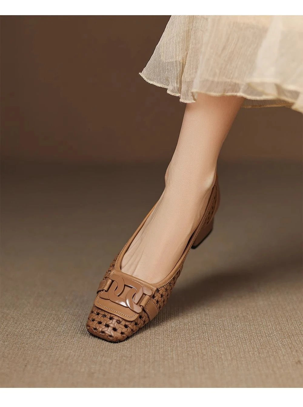French Retro Woven Women Pumps Breathable Square Toe Block High Heels Elegant Hollow Office Lady Shoes Luxury Designer Sandals