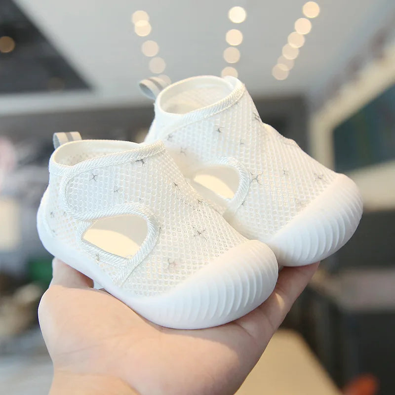 2026 Summer Kids Mesh Breathable Shoes Baby Anti-collision Soft Sole First Walker Unisex Lightweight Velcro Casual Sandals
