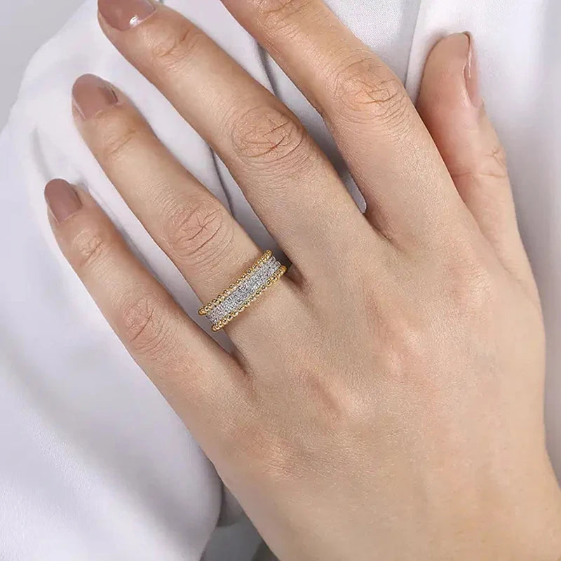 Huitan Stylish Female Engagement Jewelry Ring with Brilliant Zirconia Delicate Fashion Two-tone Style Accessories for Wedding