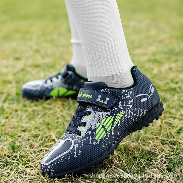 NoTie Running Shoes for Children Artificial Grass Football Sports Shoes Breathable Rubber Sole Summer Season Kids Footwear