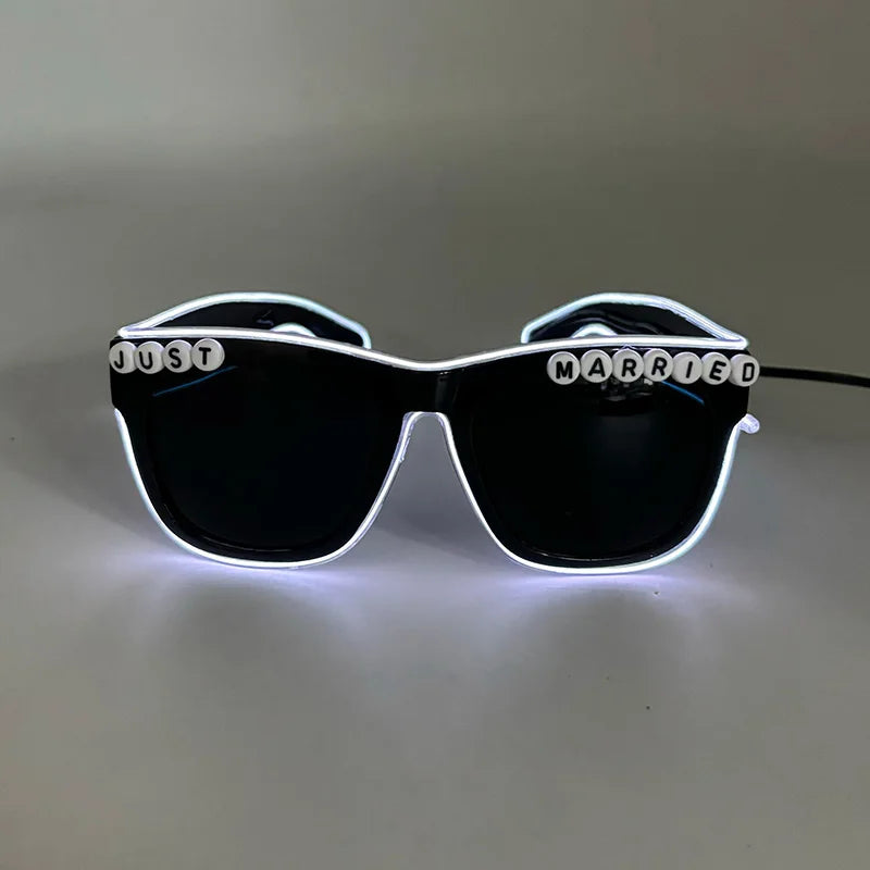 Wireless Type LED Just Marrired Glasses for Groom Bride Light up Glasses Couple Sunglasses Wedding Decoration
