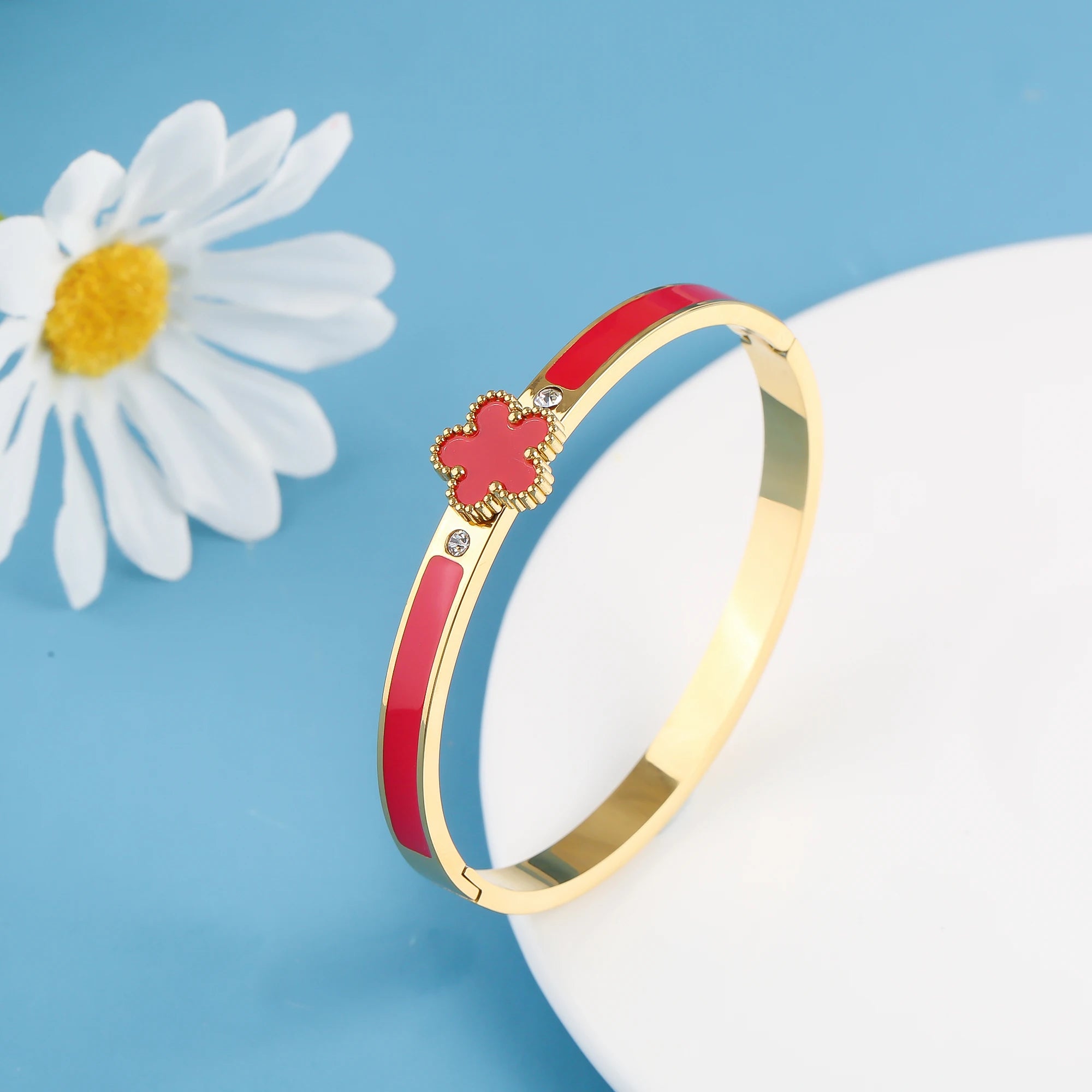 Chunky 18k Plating Stainless Steel Five Leaf Flower Open Bangle For Women Waterproof Party Wrist Jewelry 2025 Bijoux Clover