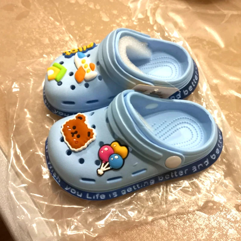 Kids Summer Cartoon Cave Hole Sandals Cute EVA Beach Sandals Non-Slip Soft Soled Quick Drying Boy Girl Shoe