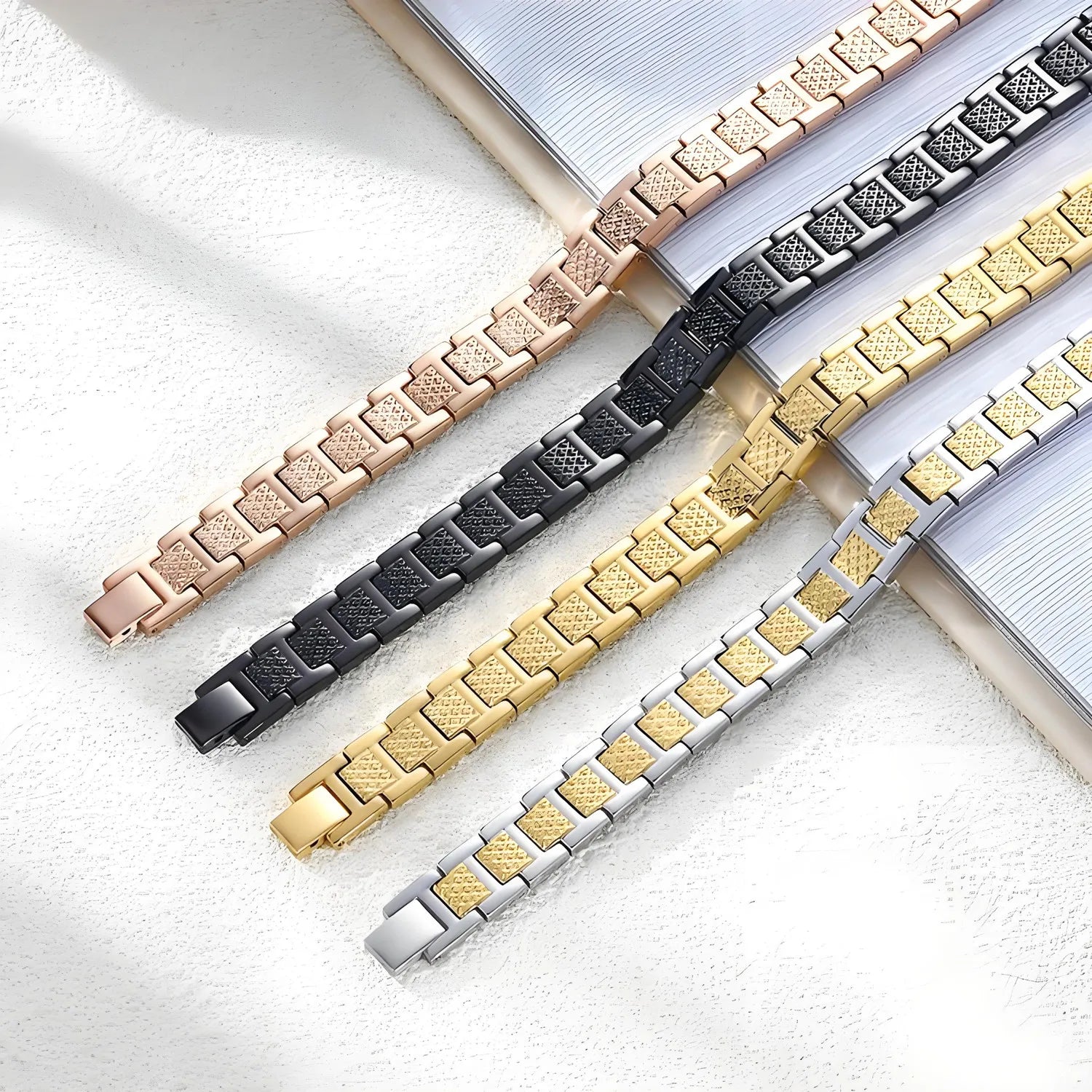 ARADOO Titanium Steel Men's Bracelet Crocodile-Pattern Link Chain Premium Business Jewelry Gift