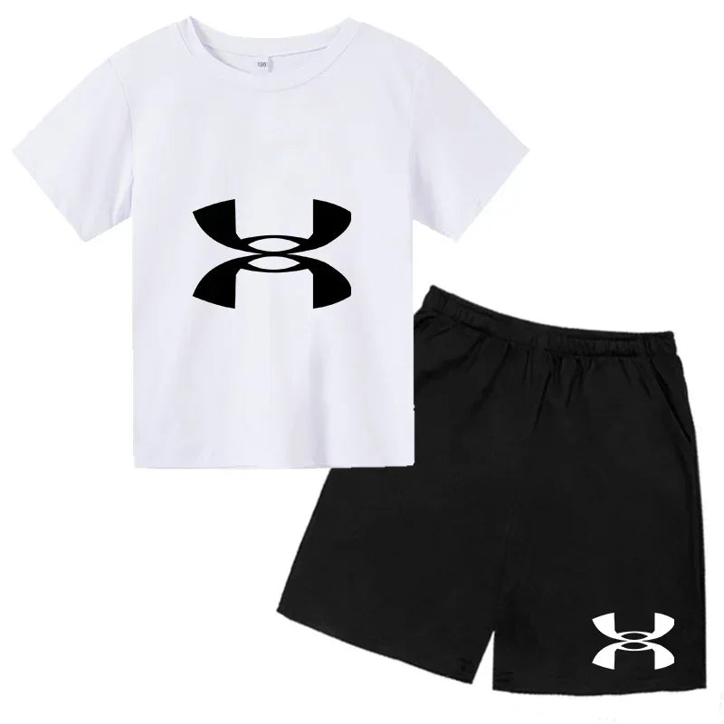 Short-Sleeved T-Shirt And Shorts with Printed Logo - Stylish SportswearChildren's 2-Piece Sportswear Set -  Ensemble for Kids