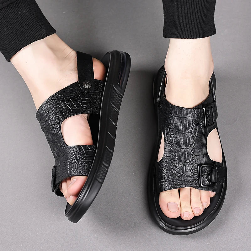 Outdoor Men's Sandals Outdoor Summer Slippers High-quality Shoes 2025 Summer Leather Sandals for Men New Man's Walking Shoes