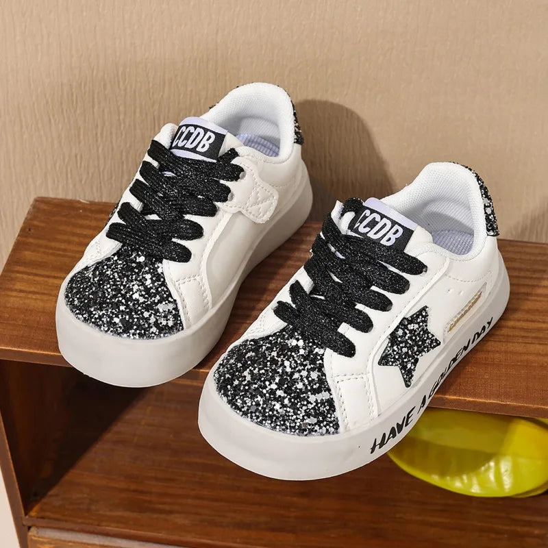 New Children's Sequined Sneakers Summer Girls Casual Shoes Fashionable Star Non-slip Shoes Comfortable Breathable and Non-slip.