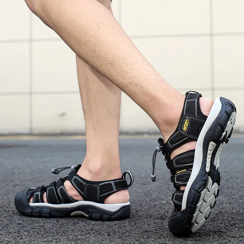 Big Size Summer Outdoor Couple Sandals Breathable Men Hiking Shoes Water Beach Men's Sandals Camping Climbing Aqua Men Sneakers
