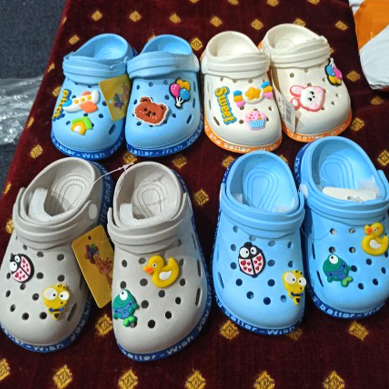 Kids Summer Cartoon Cave Hole Sandals Cute EVA Beach Sandals Non-Slip Soft Soled Quick Drying Boy Girl Shoe