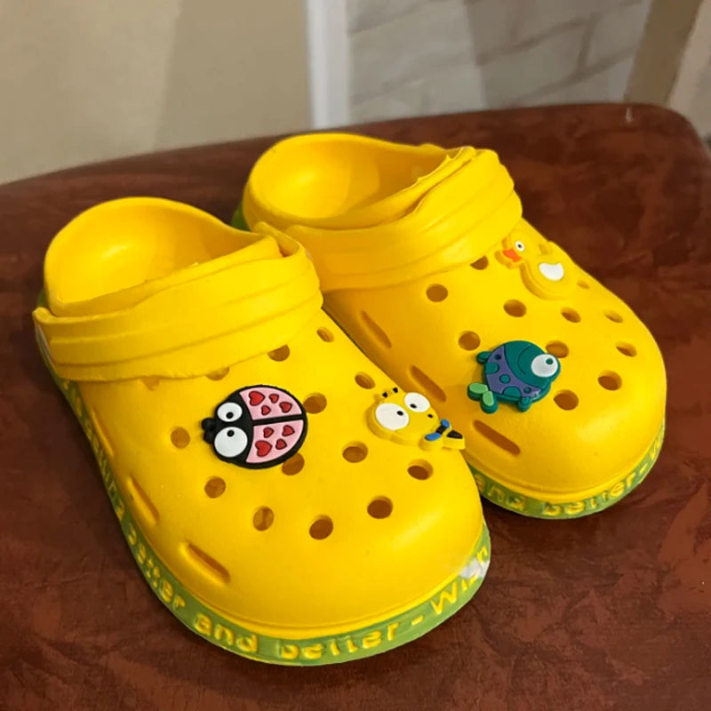 Kids Summer Cartoon Cave Hole Sandals Cute EVA Beach Sandals Non-Slip Soft Soled Quick Drying Boy Girl Shoe