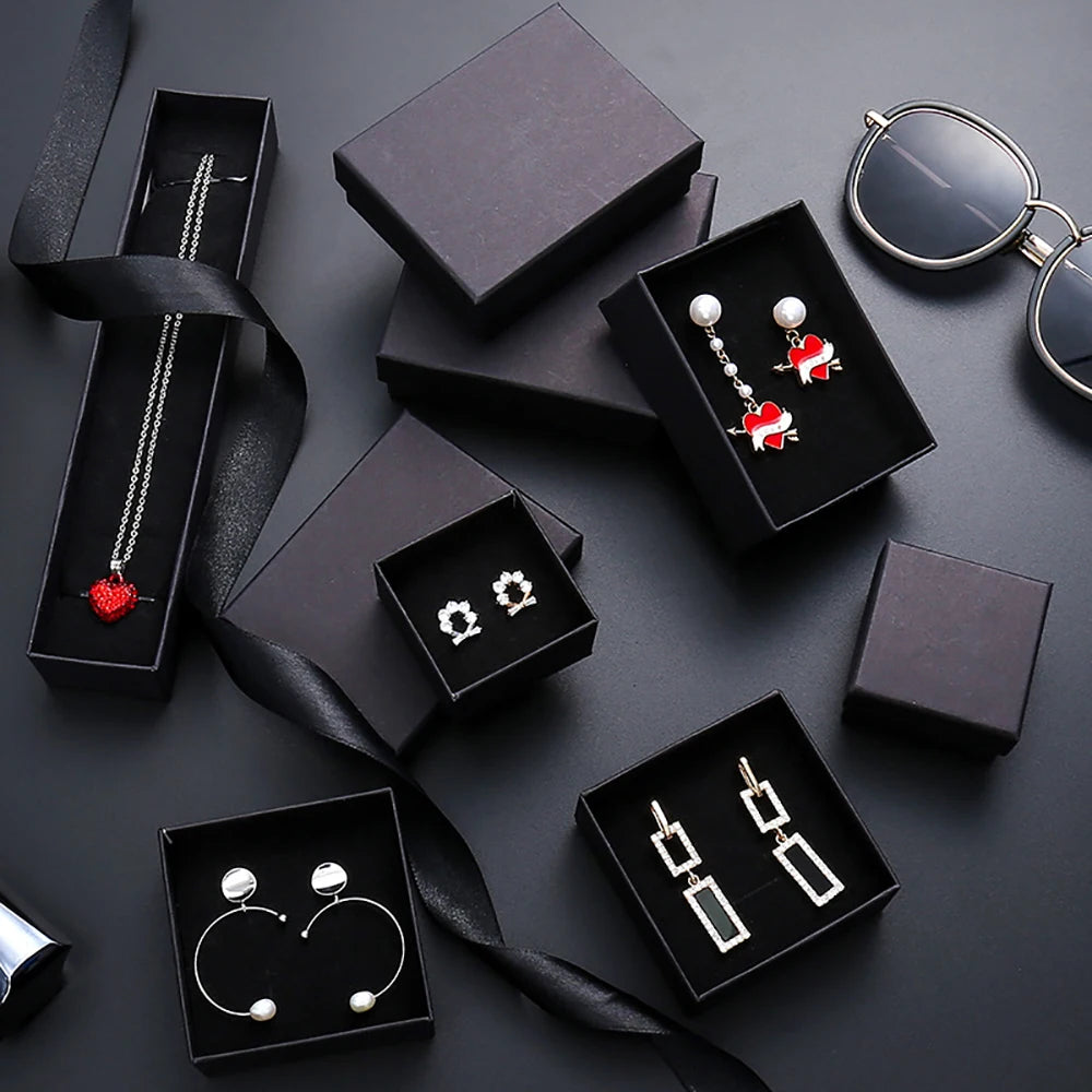 12pack White Black Cardboard Jewelry Box Earings Rings Necklace Storage Boxes 7x9x3cm Kraft Paper Travel Wedding Gift Dust Case