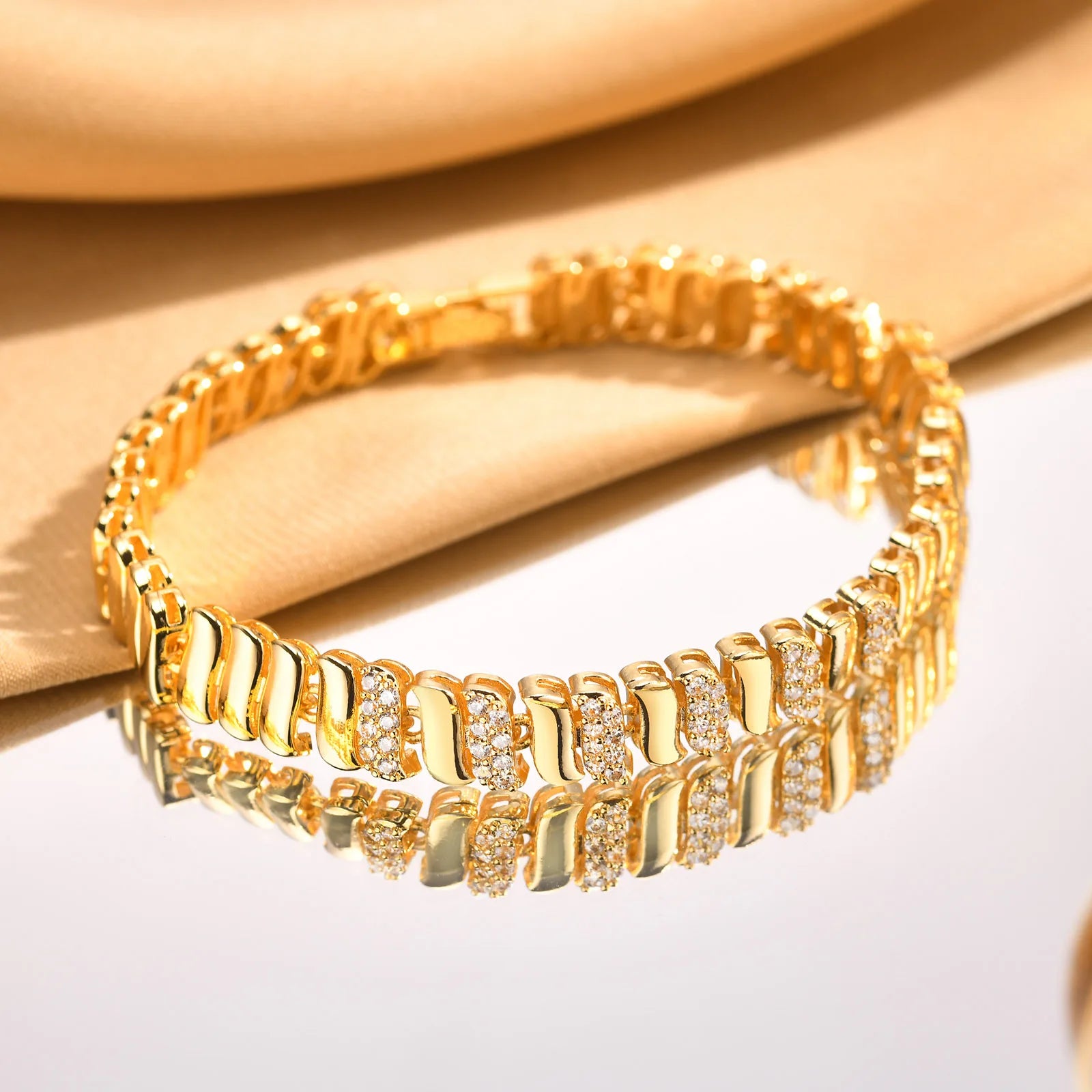 Elegant Pave Link Women's Chain Bracelets Cubic Zirconia Inlay Statement Jewelry
