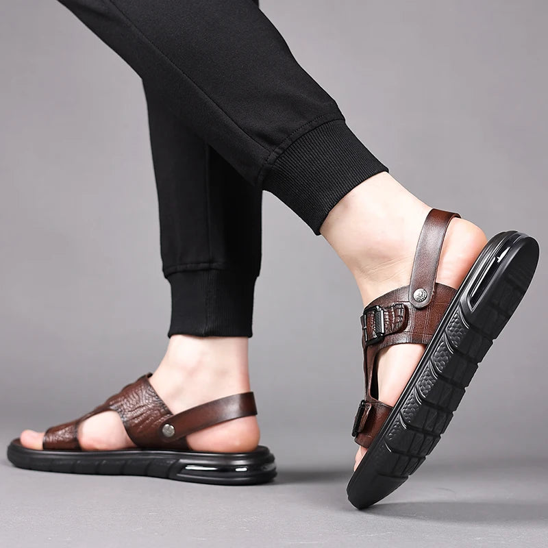 Outdoor Men's Sandals Outdoor Summer Slippers High-quality Shoes 2025 Summer Leather Sandals for Men New Man's Walking Shoes
