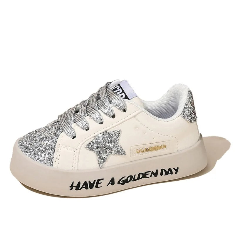 New Children's Sequined Sneakers Summer Girls Casual Shoes Fashionable Star Non-slip Shoes Comfortable Breathable and Non-slip.
