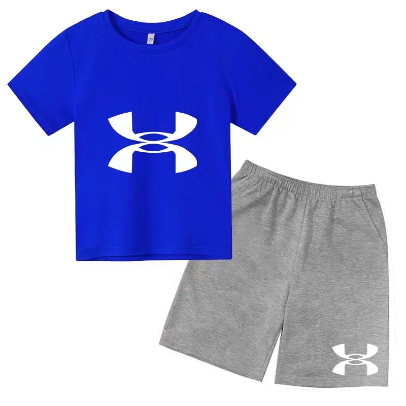 Short-Sleeved T-Shirt And Shorts with Printed Logo - Stylish SportswearChildren's 2-Piece Sportswear Set -  Ensemble for Kids