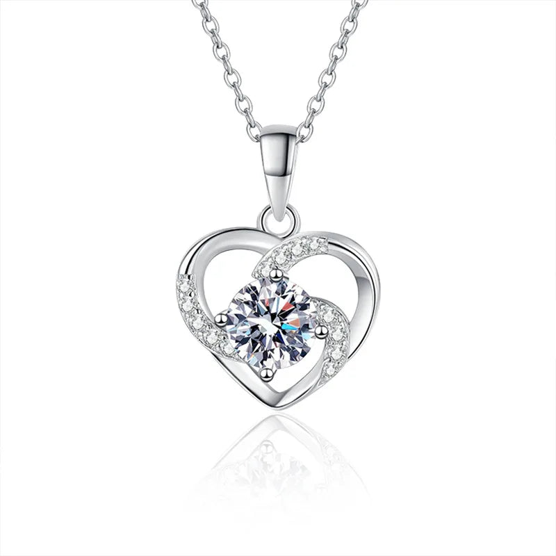 Eternal Heart Moissanite 925 Sterling Silver Pendant Necklace Women's Versatile High-End Sensation Clavicle Chain