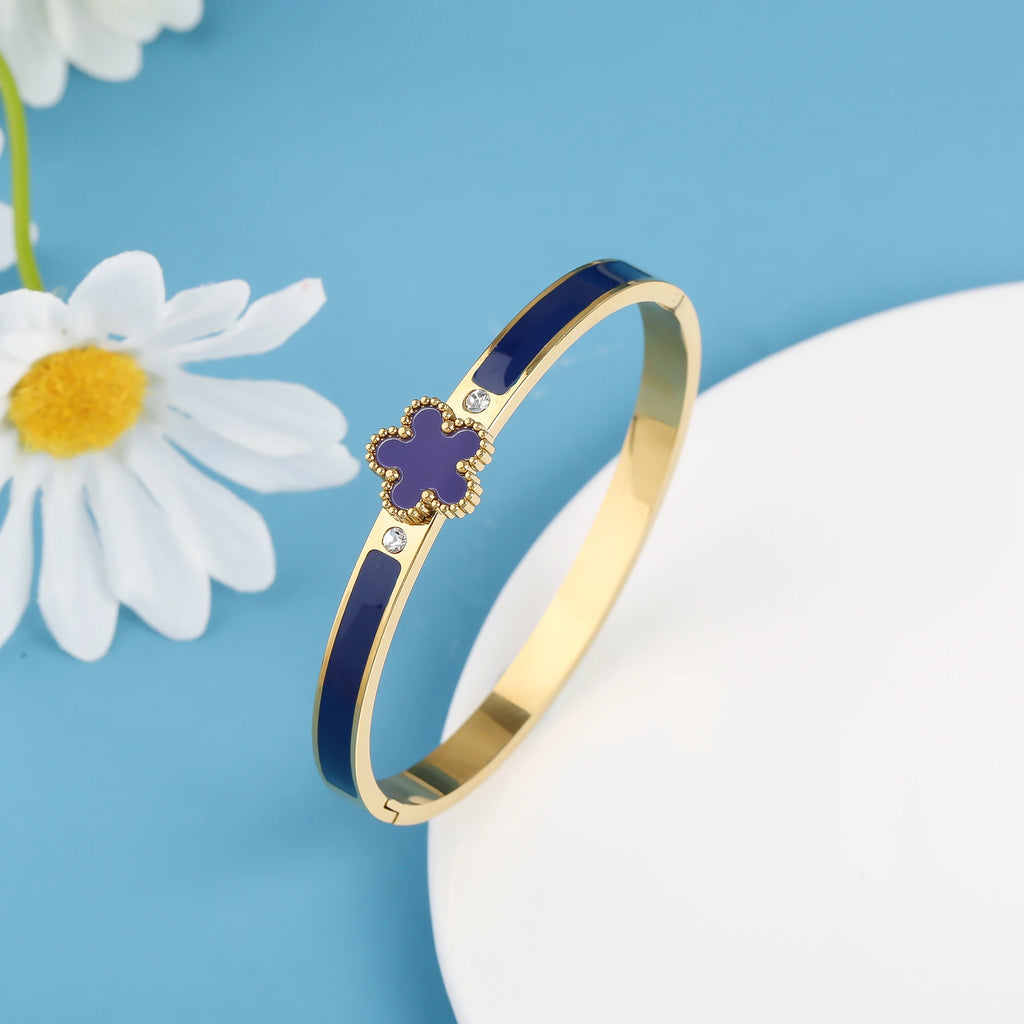 Chunky 18k Plating Stainless Steel Five Leaf Flower Open Bangle For Women Waterproof Party Wrist Jewelry 2025 Bijoux Clover