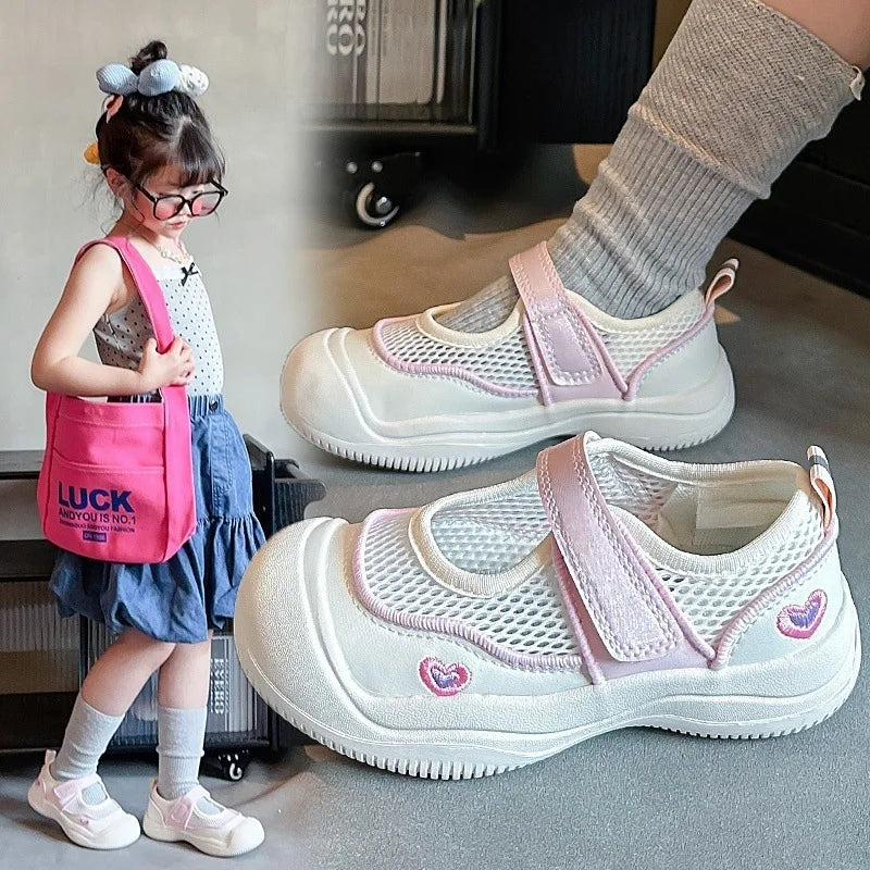 Girls Summer Breathable Sports Sandals Mesh Upper Rubber Sole Magic Tape Closure Fashionable Formal Shoes for Children